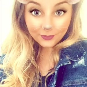 Meet your Posher, Kendra